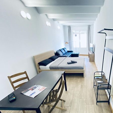 Apartamento Apl Sants Lofts Bcn Fira Camp Nou Barcelona Exterior foto